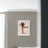 Meet me at the Wall Moon Cloud wolkjes grijs manen behang voor de babykamer of neutrale kinderkamer.