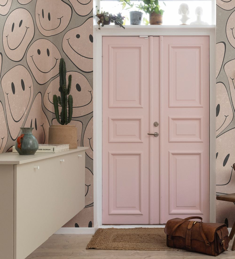 Rebel Walls Smiley behang licht roze soft pink
