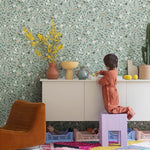 Rebel Walls behang voor de kinderkamer Pixie Shore mint meisjeskamer bloemenbehang R18111