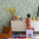 Rebel Walls behang voor de kinderkamer Pixie Shore mint meisjeskamer bloemenbehang R18111