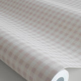 Ruitjes behang voor babykamer meisjeskamer tienerkamer klein gingham ruit blush roze Ruta Sandberg S10317