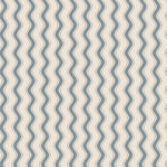 Erik Sandberg golvende strepen behang voor de neutrale kinderkamer babykamer blauw S10474