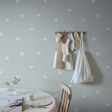 Frida Sandberg vogels behang met vredesduiven voor neutrale kinderkamer babykamer en meisjeskamer S10624 light blue lichtblauw