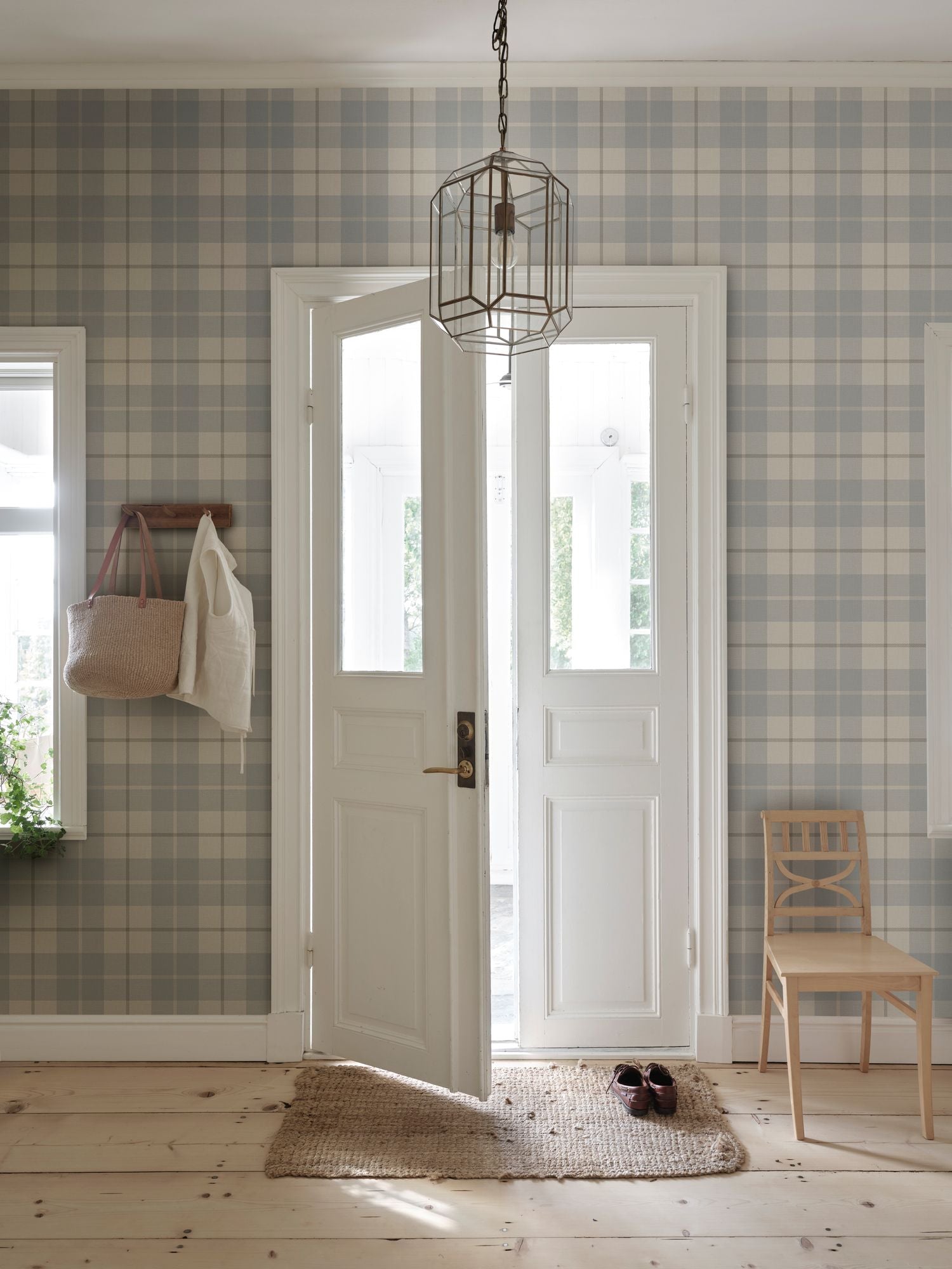 Geblokt ruiten behang voor kinderkamer tienerkamer Ranold Sandberg misty blue lichtblauw S11013