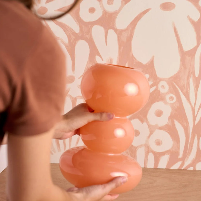 Season Paper Parfum bloemen behang voor een meisjeskamer of babykamer terra roze