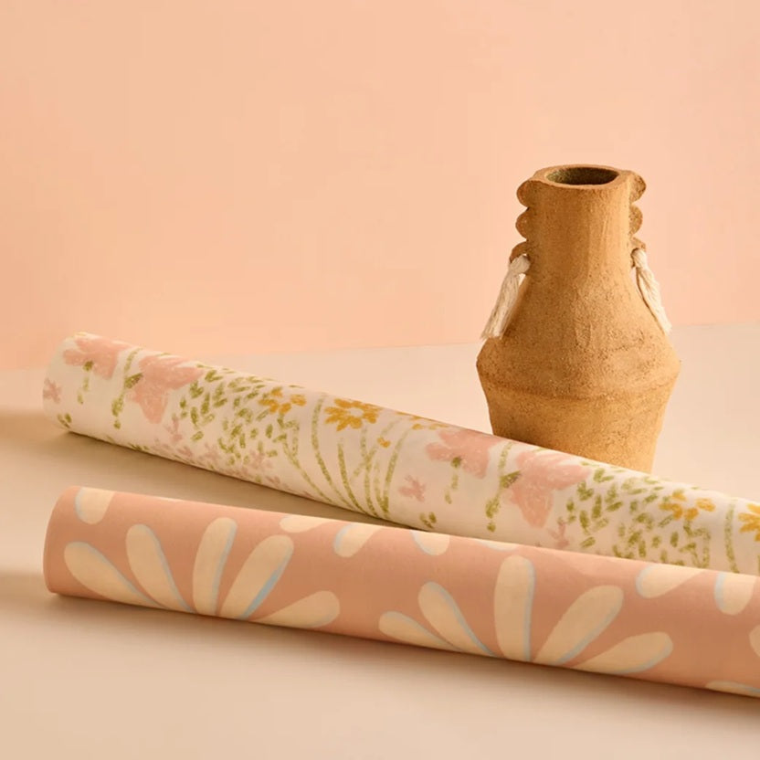 Season Paper Passionnement bloemen behang voor de kinderkamer terra roze madeliefjes