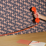 Season Paper Penelope nuit bloemen behang meisjeskamer roze blauw