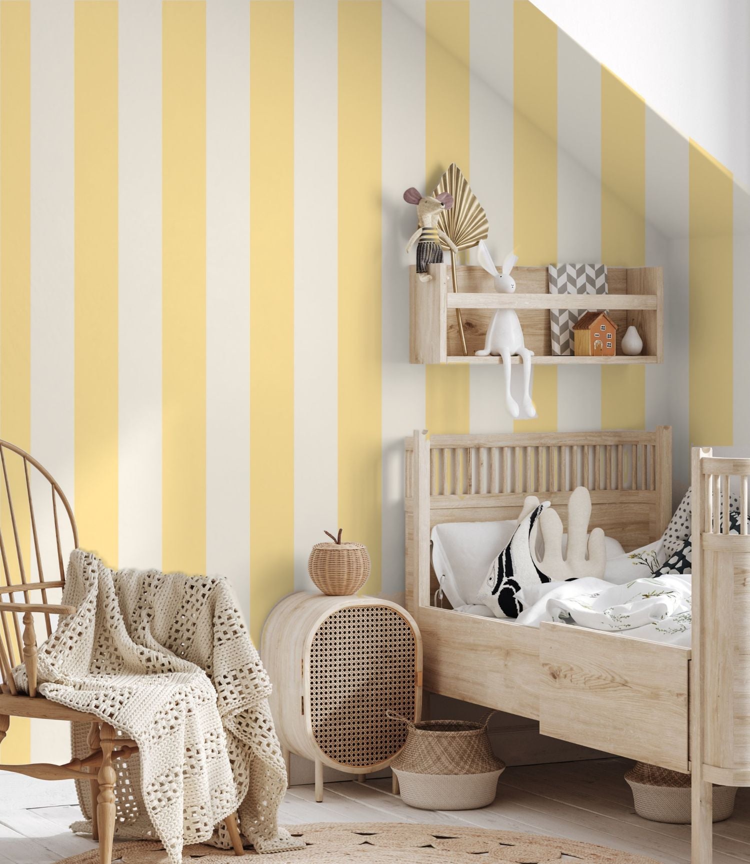 Papr Walls strepen behang voor de babykamer kinderkamer lichtgeel geel botergeel brede streep