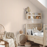 Papr Walls fine line strepen behang voor de kinderkamer meisjeskamer lichtroze creme babykamer