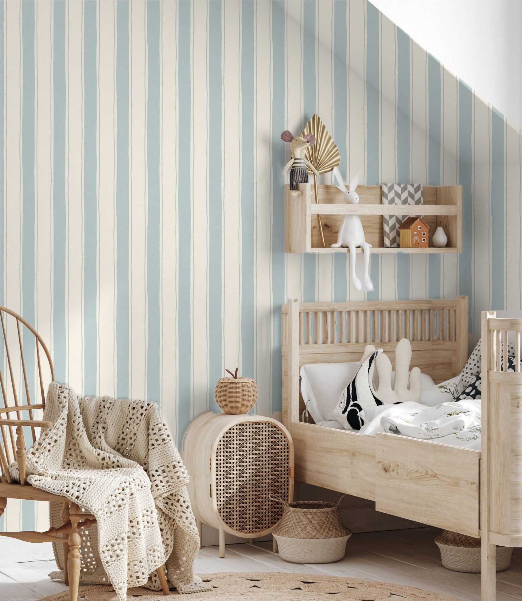 Papr Walls strepen behang voor de babykamer kinderkamer lichtblauw smalle streep