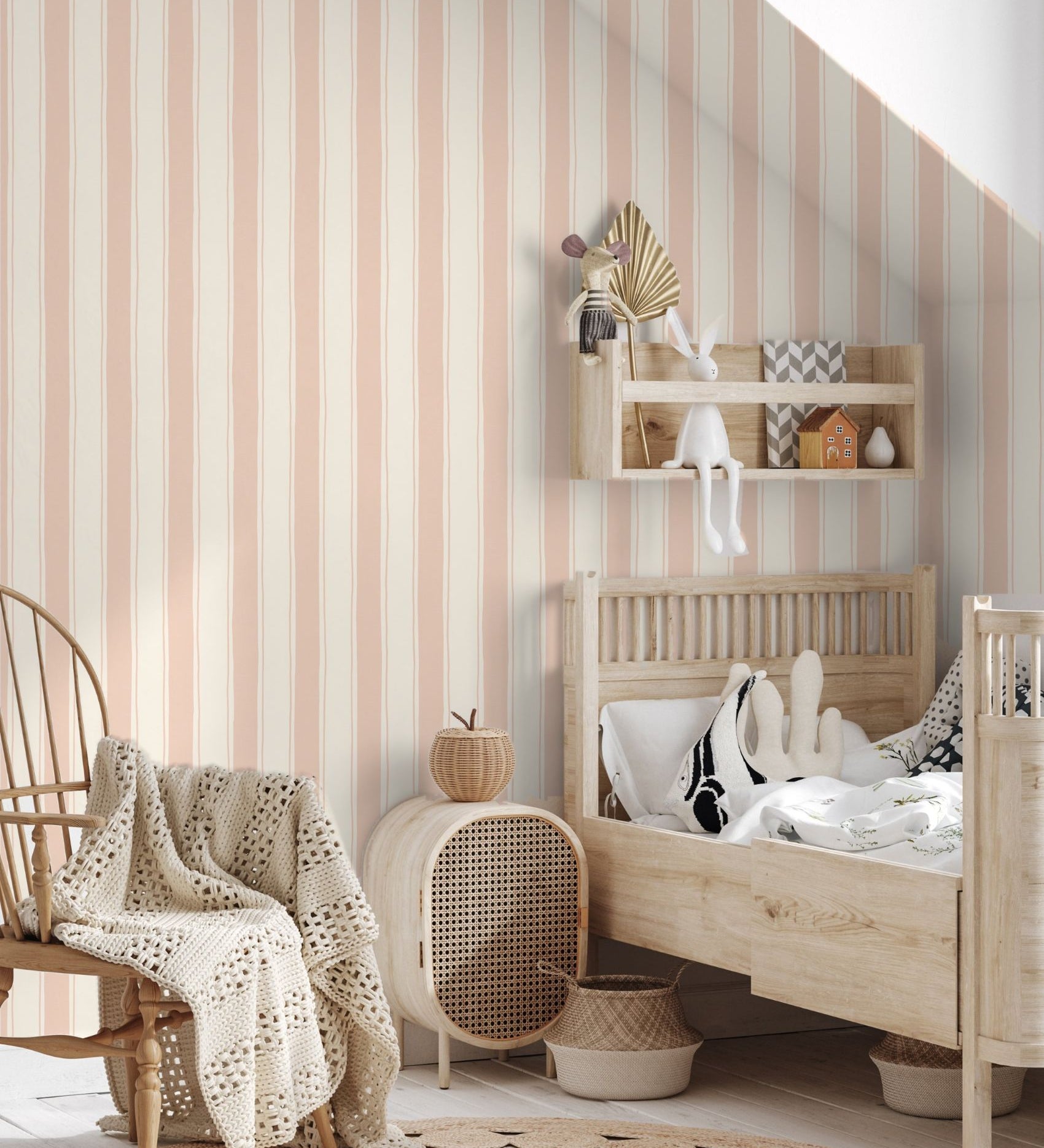 Strepen behang voor de kinderkamer meisjeskamer babykamer lichtroze poederroze Papr Walls