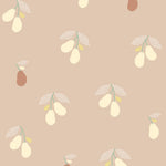 Studio Pieni beige behang voor de meisjeskamer of babykamer met peren