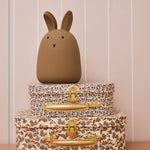 Studio Pieni behang voor de kinderkamer siem gestreept beige