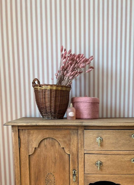 Summer Gray French gestreept behang voor de kinderkamer meisjeskamer babykamer roze wit 