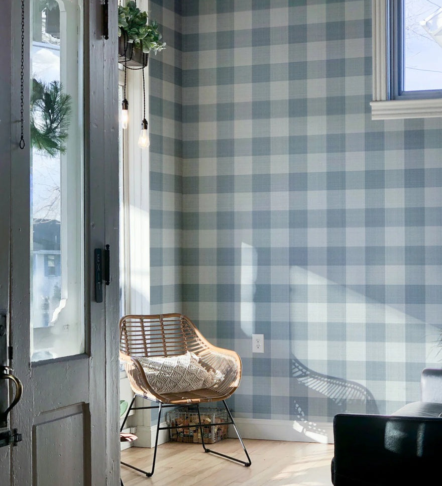 Geruit behang voor de kinderkamer en babykamer linnen look Summer Gray Linen blauw