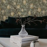 Summer Gray Lemon Trees Sage Green Citroenen behang voor de kinderkamer groen bruin