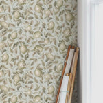 Summer Gray Lemon Trees seagrass Green Citroenen behang voor de kinderkamer groen  beige