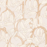 Summer Gray Bluebells pink and cream behang voor de meisjeskamer en babykamer lichtroze en creme.