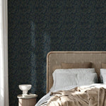 Summer Gray Dagma behang voor de kinderkamer bladeren donkerblauw babykamer