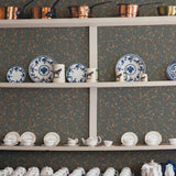 Summer Gray Freja Sky bloemen behang voor de kinderkamer blauw met roze bloemetjes 