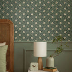 Summer Gray bloemen behang voor de kinderkamer groen creme  Kicki green and cream
