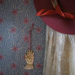 Summer Gray bloemen behang voor de kinderkamer blauw met roze Kicki petal pink