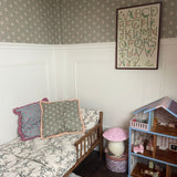 Summer Gray bloemen behang voor de kinderkamer  zacht lila  Kicki soft lilac