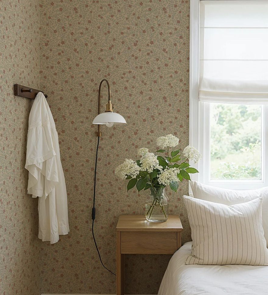 Lief Summer Gray bloemenbehang kinderkamer babykamer burgundy bordeaux rood