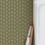 Summer Gray Wood Anemone green bloemen behang voor de meisjeskamer of babykamer groen