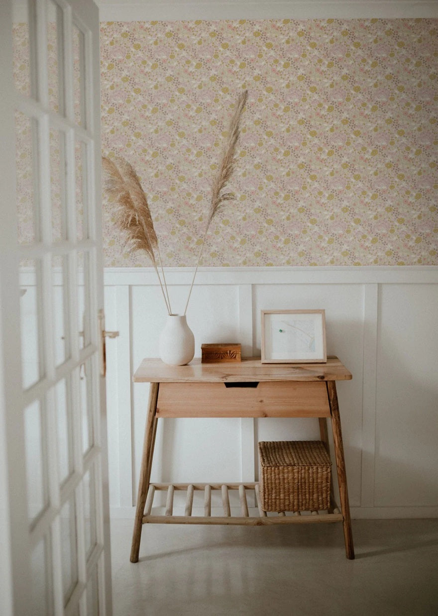 Summer Gray Doris bloemen behang voor de kinderkamer en babykamer pink roze lila