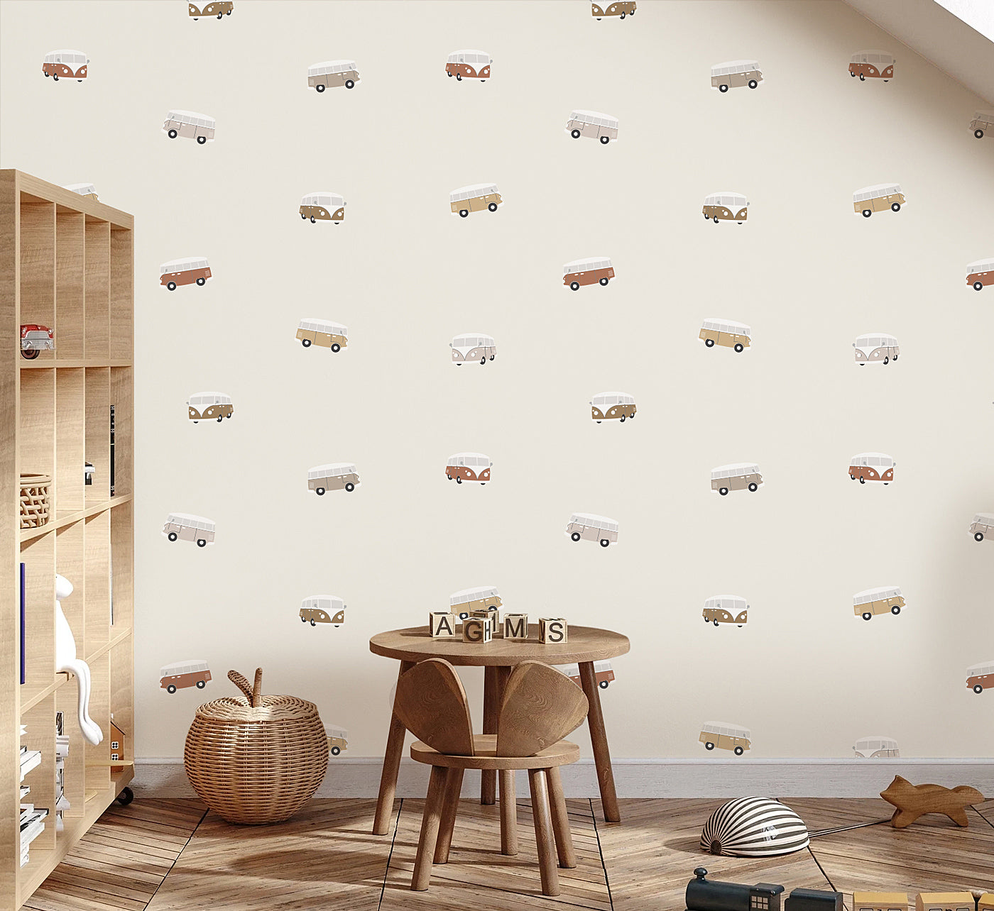 Volpracht Retro Busjes behang voor jongenskamer en babykamer beige neutrale kleuren