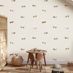 Volpracht Retro Busjes behang voor jongenskamer en babykamer beige neutrale kleuren