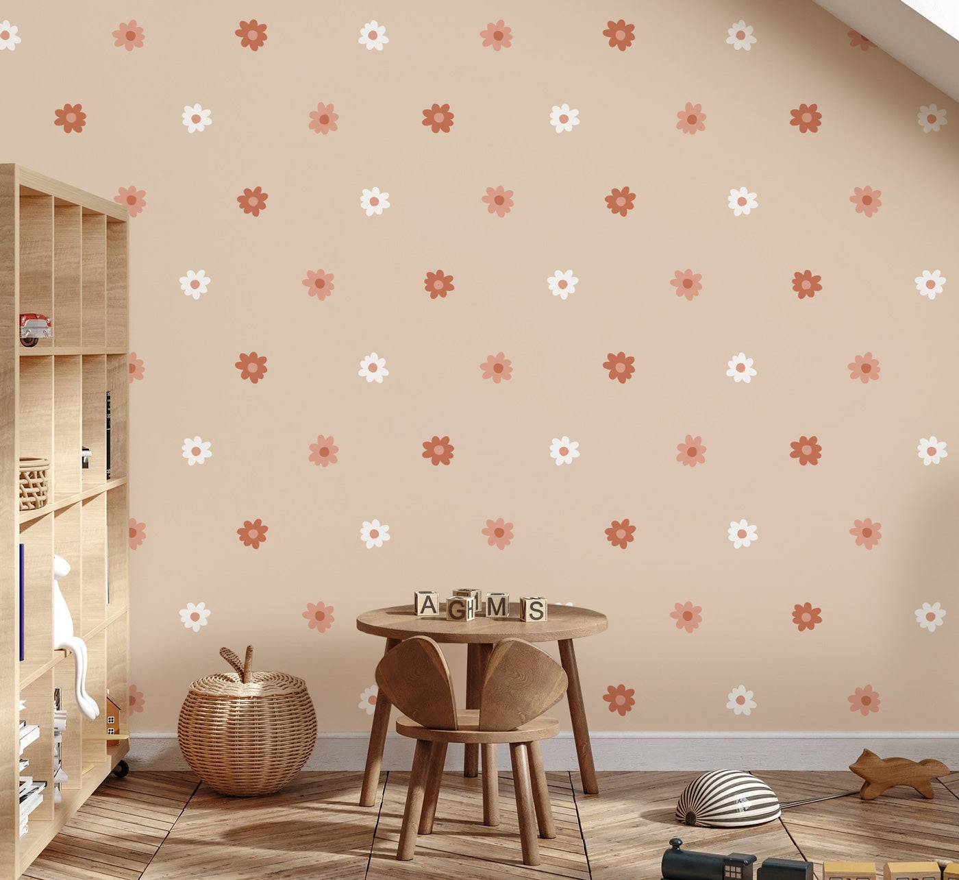 Bloemen behang voor meisjeskamer en babykamer Volpracht beige oudroze