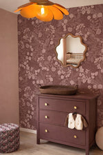 Volpracht vintage botanica mauve bladeren en bloemen behang voor meisjeskamer en babykamer
