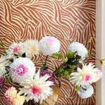 Studio Lisa Bengtsson Zoe zebra behang oranje