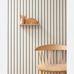 Studio Ditte Lintjes strepen behang voor de kinderkamer en babykamer denim blauw op creme