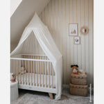 Studio Ditte Lintjes behang strepen behang kinderkamer golven creme met gouden strepen meisjeskamer babykamer