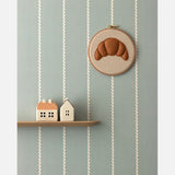 Studio Ditte Lintjes behang strepen behang kinderkamer golven mistblauw