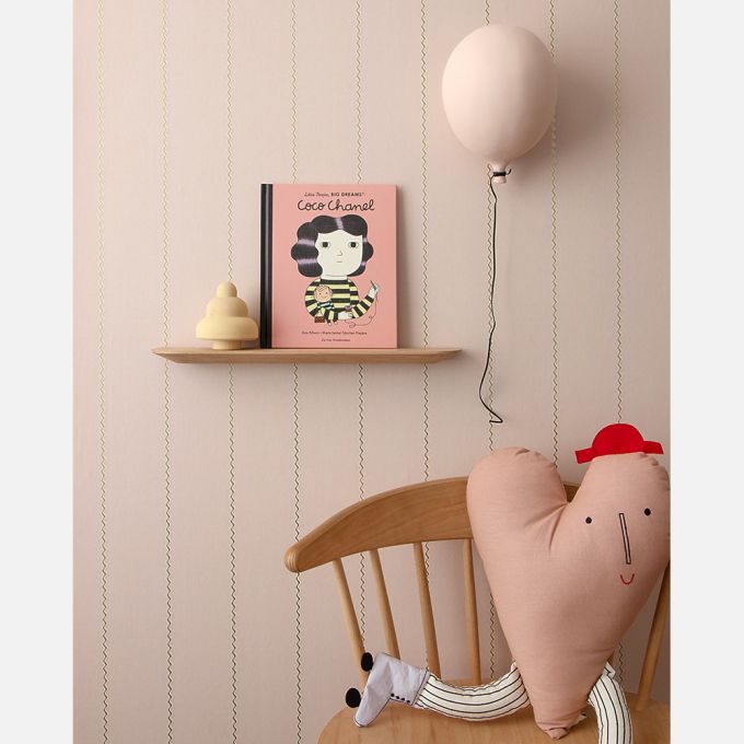 Studio Ditte Lintjes behang strepen behang kinderkamer golven poederroze met gouden strepen