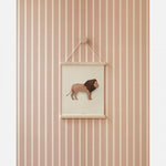 Studio Ditte Lintjes strepen behang voor de kinderkamer en babykamer oudroze
