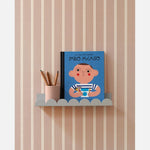 Studio Ditte Lintjes strepen behang voor de kinderkamer en babykamer oudroze
