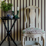 Langelid von Bromssen jagged stripe strepen behang voor de kinderkamer 
marron bruin