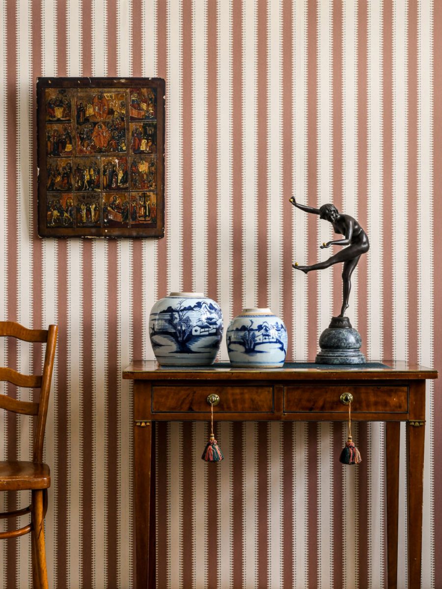 Langelid von Bromssen jagged stripe strepen behang voor de kinderkamer 
terra