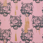 Studio Lisa Bengtsson behang voor de kinderkamer tienerkamer Coco Tiger tijgerbehang roze