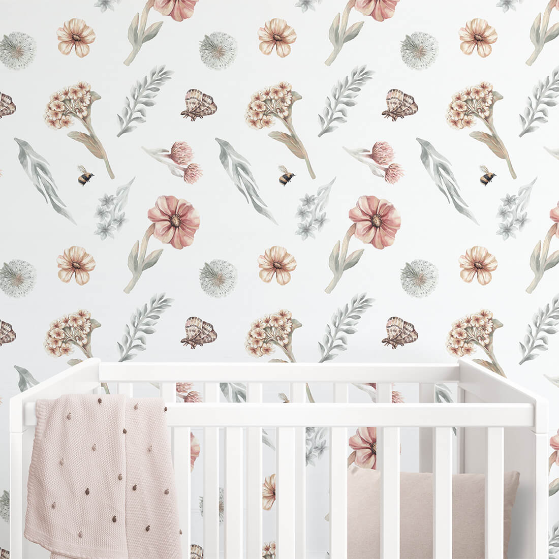 Pastelowe Love Wildflowers bloemenbehang voor meisjeskamer wit roze groen 