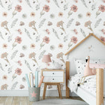 Pastelowe Love Wildflowers bloemenbehang voor meisjeskamer wit roze groen 