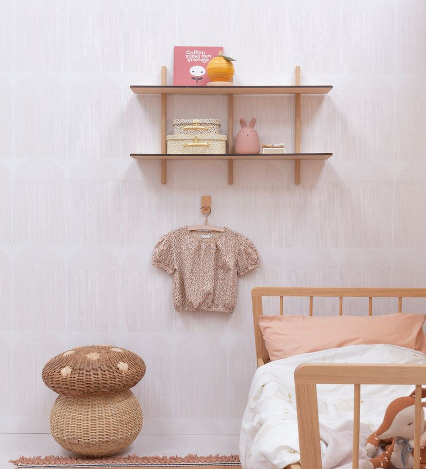 Bibelotte regenbogen behangprint voor de meisjeskamer babykamer roze