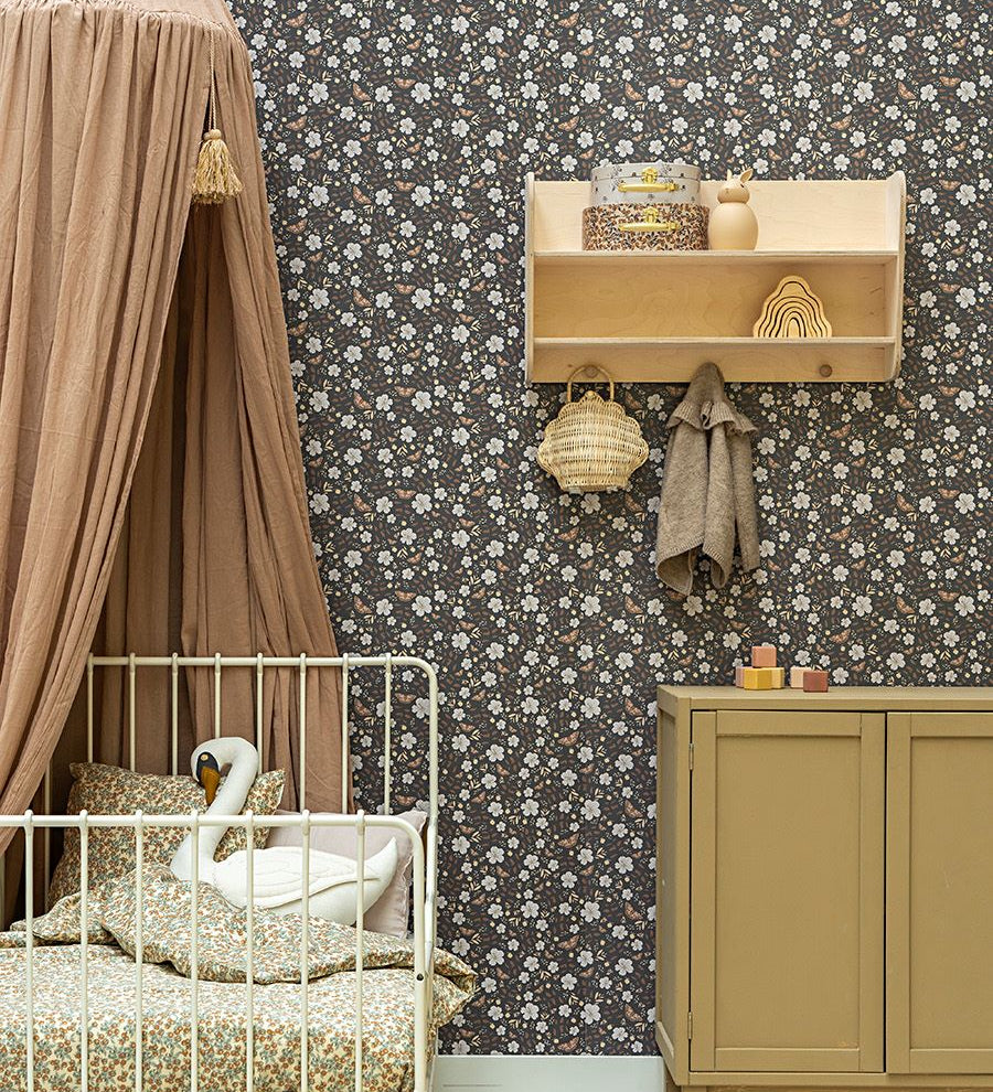 Little Amour meisjeskamer behang bloemen little flower garden antraciet