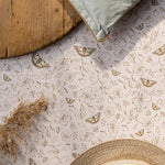 Little Amour behang voor de meisjeskamer bloemen beige