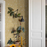 Borastapeter behang under the elder tree 2048oker 20